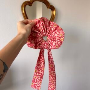 Maxi Chouchou avec lien motifs fleurs rose