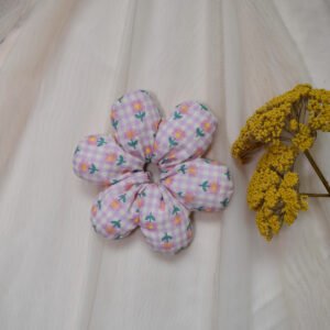 Chouchou en forme de fleur rose