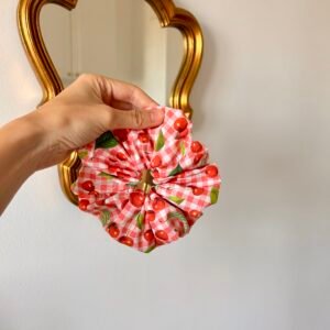 Chouchou cerise et carreaux rouge