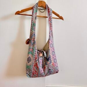 Sac besace fait main à motif paisley / Sac bandoulière bohème